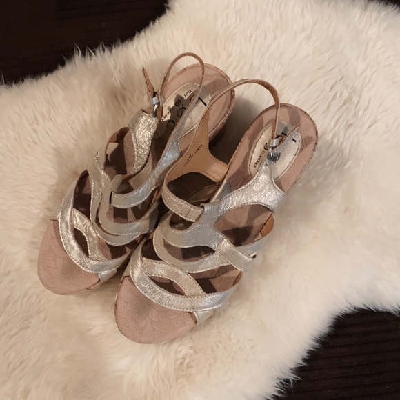 BOC born metallic wedges - Picture 3 of 3